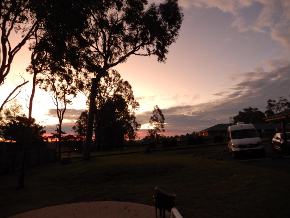Scenic Sunsets@Tamborine Hotel Екстериор снимка